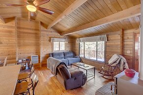 Pine Mountain Club Cabin Rental w/ Pool Access!