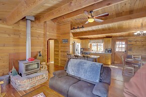 Pine Mountain Club Cabin Rental w/ Pool Access!