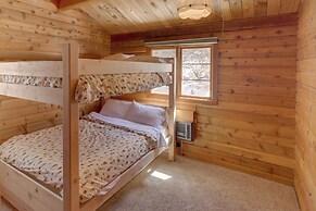 Pine Mountain Club Cabin Rental w/ Pool Access!