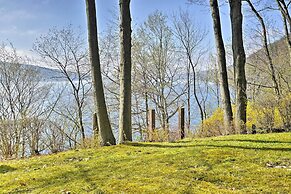 Skaneateles Lake Home: Water Views & Private Beach