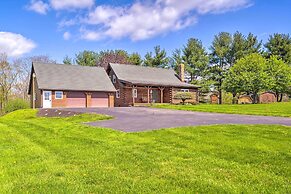 Rustic Zanesville Getaway w/ Expansive Yard!