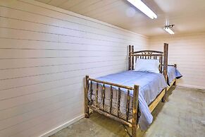 Rustic Zanesville Getaway w/ Expansive Yard!