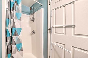 Portage Lake Condo w/ Deck & Pool Access!