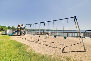 Portage Lake Condo w/ Deck & Pool Access!