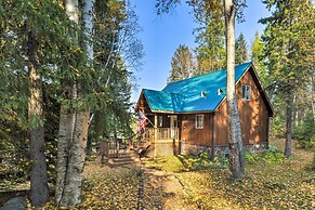 Riverfront Hungry Horse House With Large Deck!