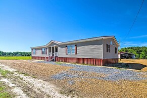 Relaxing Prairie Home, 29 Mi to Starkville!