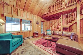 Rustic Maggie Valley Cabin w/ Mountain Views!