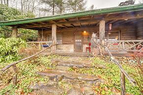 Rustic Maggie Valley Cabin w/ Mountain Views!
