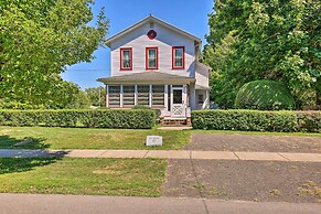 Sodus Point Escape w/ Yard: Walk to Lake Ontario