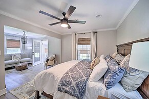 Stunning Oklahoma Home ~ 3 Mi to Spiro Mounds