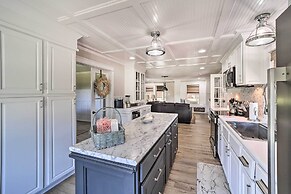 Stunning Oklahoma Home ~ 3 Mi to Spiro Mounds