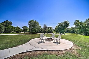 Stunning Oklahoma Home ~ 3 Mi to Spiro Mounds