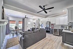 Stunning Oklahoma Home ~ 3 Mi to Spiro Mounds