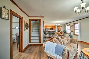 Secluded Bonanza Home w/ Antique Furnishings