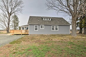 Secluded Bonanza Home w/ Antique Furnishings