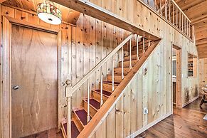 Spacious Franklin Cabin w/ Mountain Views!