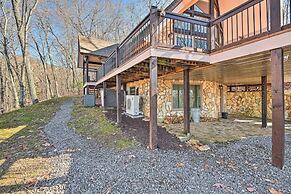 Spacious Franklin Cabin w/ Mountain Views!