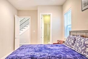 Pet-friendly Houston Townhome, 6 Mi to Dtwn!