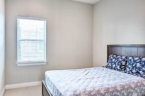 Pet-friendly Houston Townhome, 6 Mi to Dtwn!
