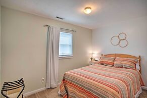 Peaceful Cottage ~ 8 Mi to Downtown Toledo!