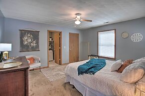 Peaceful Cottage ~ 8 Mi to Downtown Toledo!