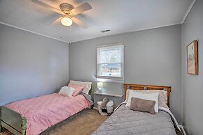 Peaceful Cottage ~ 8 Mi to Downtown Toledo!