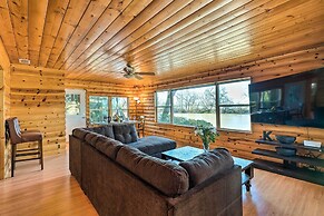 Stunning Nicolaus Getaway on Feather River!