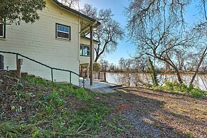 Stunning Nicolaus Getaway on Feather River!