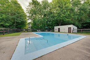 Unique Thornton Townhome: Swim, Ski, & Hike!