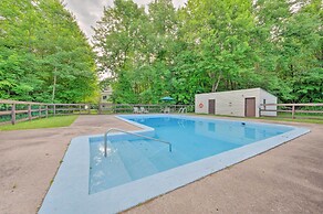 Unique Thornton Townhome: Swim, Ski, & Hike!