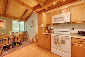 Unique Thornton Townhome: Swim, Ski, & Hike!