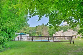 Unique Thornton Townhome: Swim, Ski, & Hike!