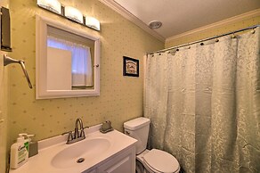 Unique Thornton Townhome: Swim, Ski, & Hike!