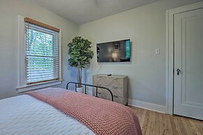 Benton Harbor 'gracie Cottage' w/ Hot Tub + Yard!