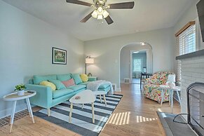 Benton Harbor 'gracie Cottage' w/ Hot Tub + Yard!