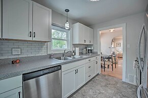 Benton Harbor 'gracie Cottage' w/ Hot Tub + Yard!