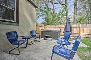 Benton Harbor 'gracie Cottage' w/ Hot Tub + Yard!