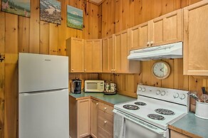 'elk Hideaway:' Ashford Cottage w/ Hot Tub!