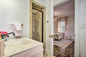 Stunning Charlotte Home: Private Pool!