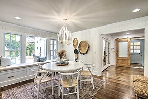 Stunning Charlotte Home: Private Pool!