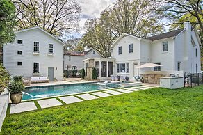 Stunning Charlotte Home: Private Pool!