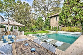 Stunning Charlotte Home: Private Pool!