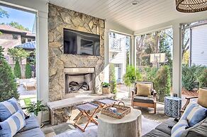 Stunning Charlotte Home: Private Pool!