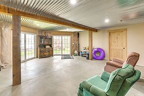 Waterfront Davis Pond Cabin w/ Dock + Kayaks!