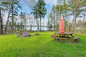 Waterfront Davis Pond Cabin w/ Dock + Kayaks!
