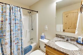 Waterfront Davis Pond Cabin w/ Dock + Kayaks!