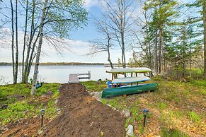 Waterfront Davis Pond Cabin w/ Dock + Kayaks!