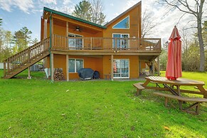 Waterfront Davis Pond Cabin w/ Dock + Kayaks!