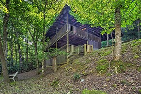 Tellico Plains Cabin - 25 Acres, Backyard Creek!