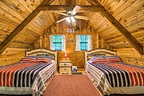 Tellico Plains Cabin - 25 Acres, Backyard Creek!